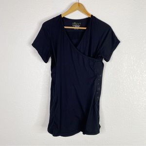 Nuroo Black Baby Wearing Stretch Short Sleeve T-Shirt